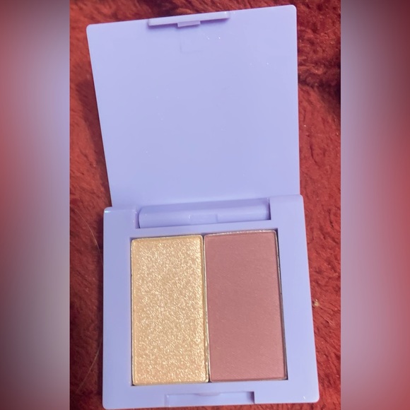 Wing Me Duo Eyeshadow. Ambitious. - Picture 1 of 3